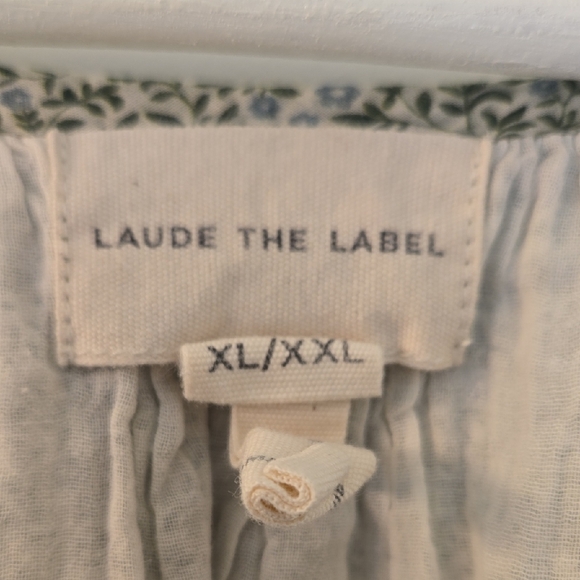 Chic Long Sleeve Green Dress - Picture 2 of 3